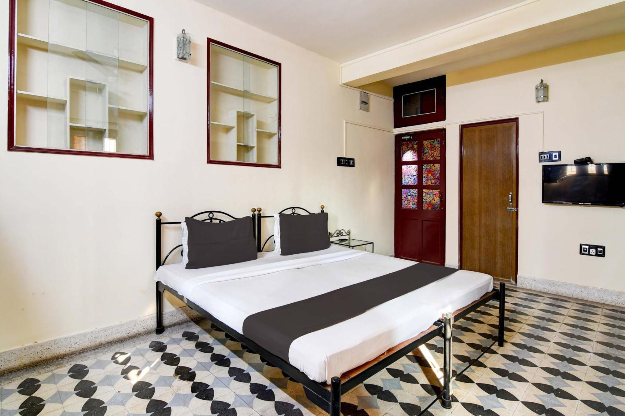 Oyo Simplex Guest House Behala Calcutta Buitenkant foto